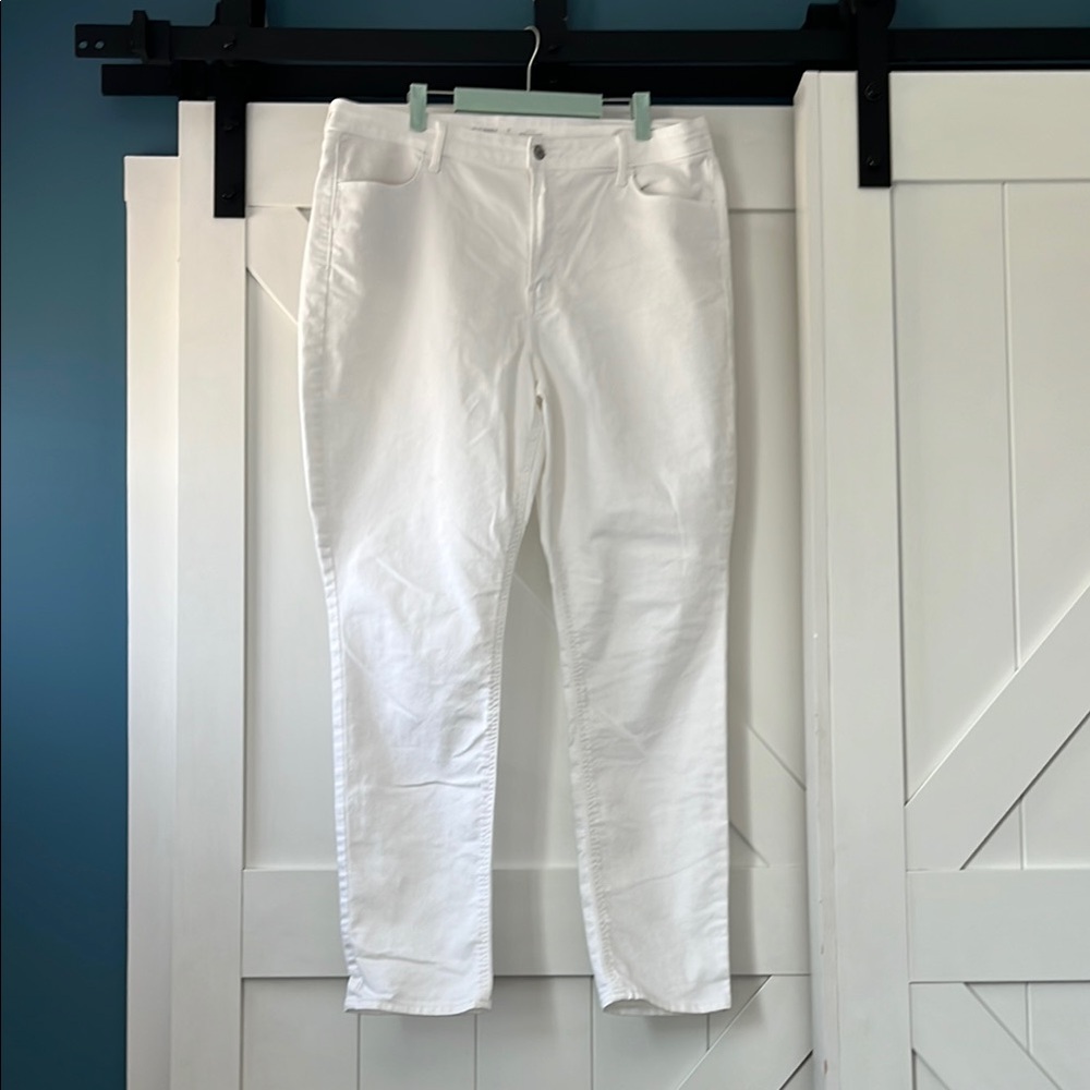 Old Navy High Rise Wow Straight White Jeans - 18T